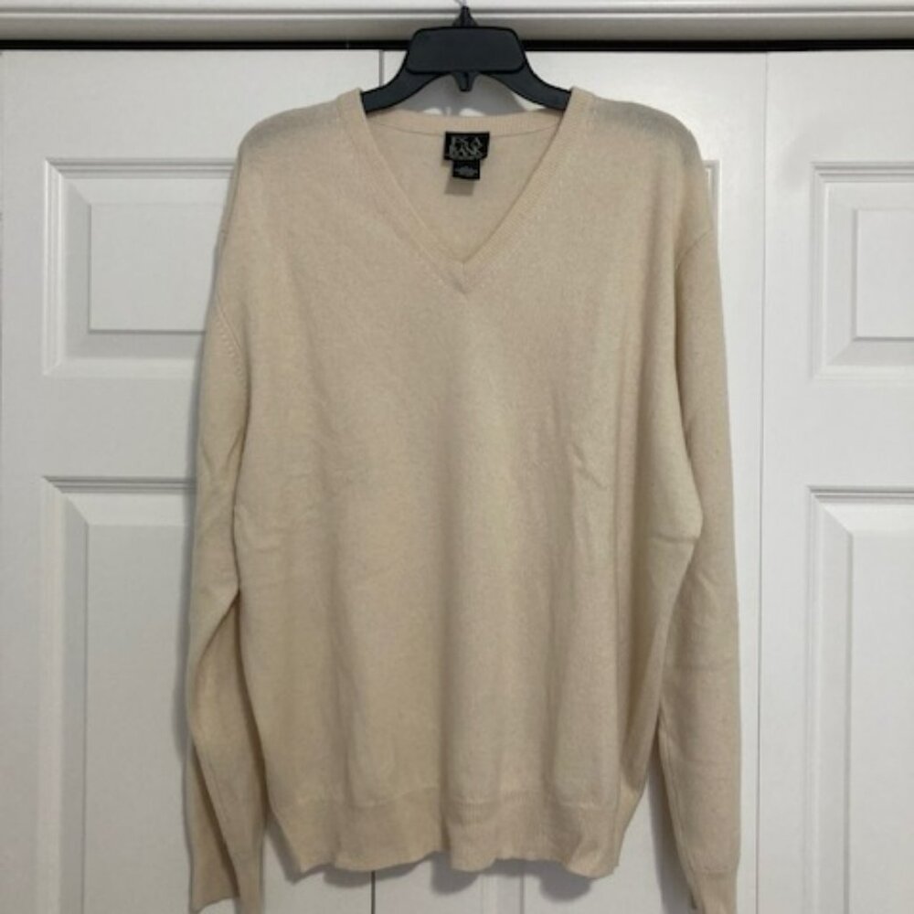 Man's JoS.A.Bank  sweater size L